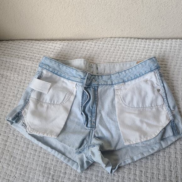 American Eagle Outfitters Blue Distressed Jean Shorts Size 8 29W - Picture 5 of 11